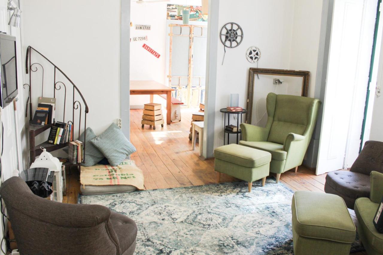 Alface Hall Hostel & Bar リスボン エクステリア 写真