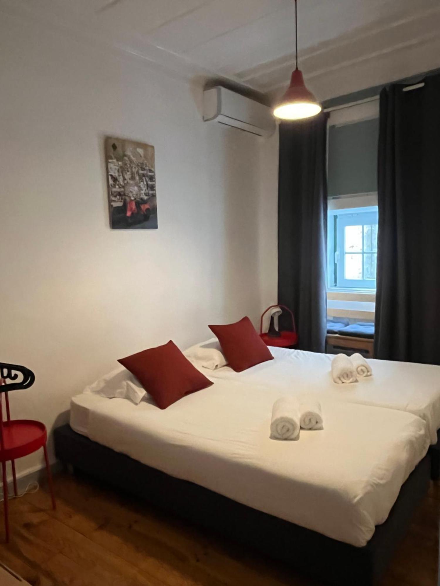 Alface Hall Hostel & Bar リスボン エクステリア 写真