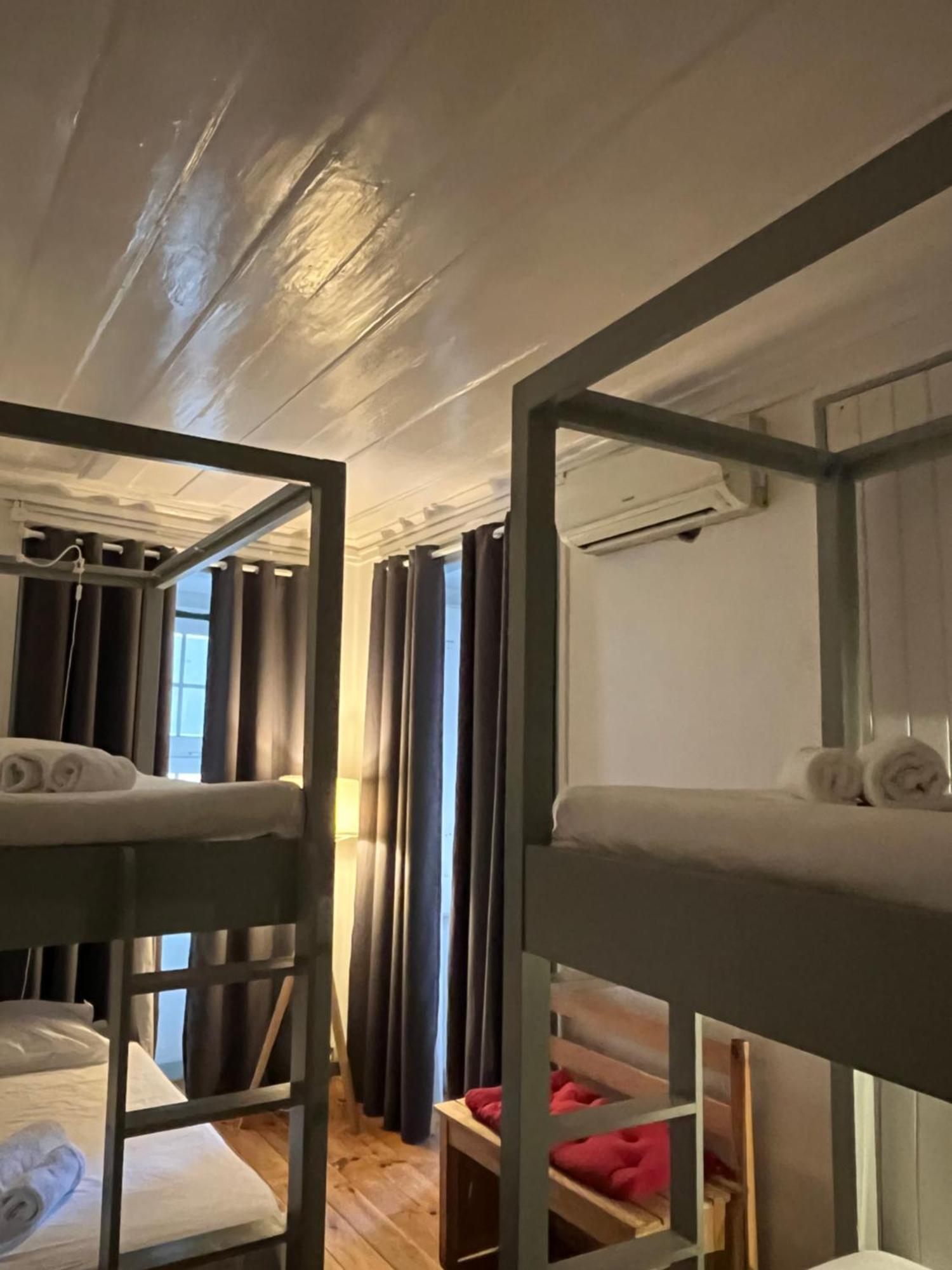 Alface Hall Hostel & Bar リスボン エクステリア 写真