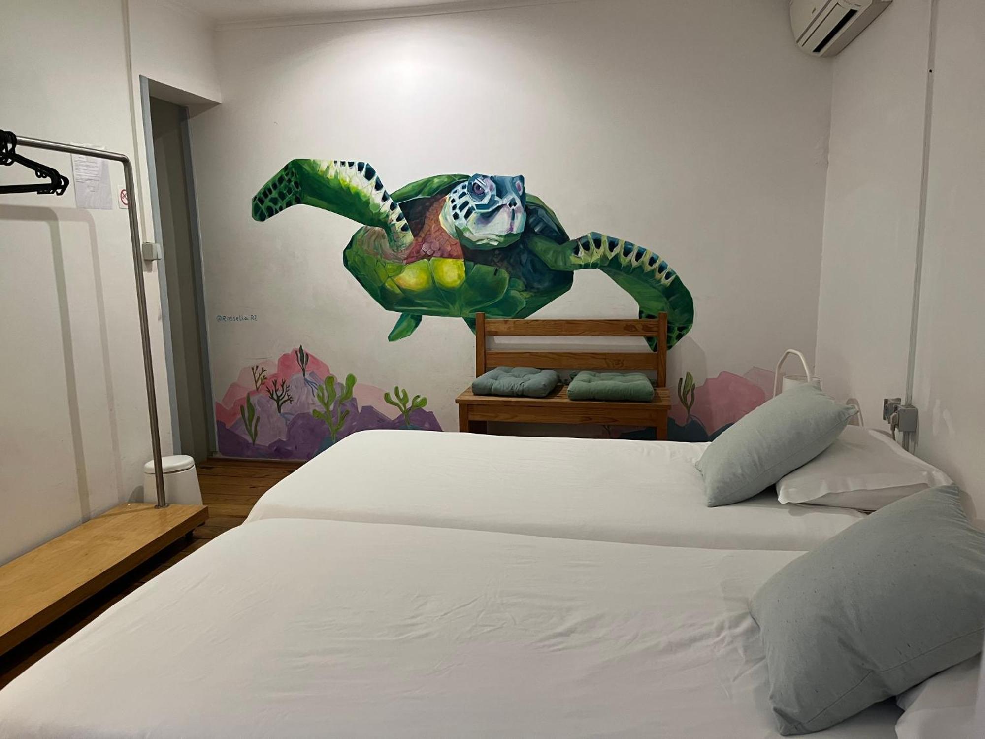 Alface Hall Hostel & Bar リスボン エクステリア 写真